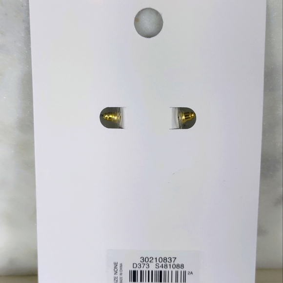 LOFT Earrings - Picture 2 of 2